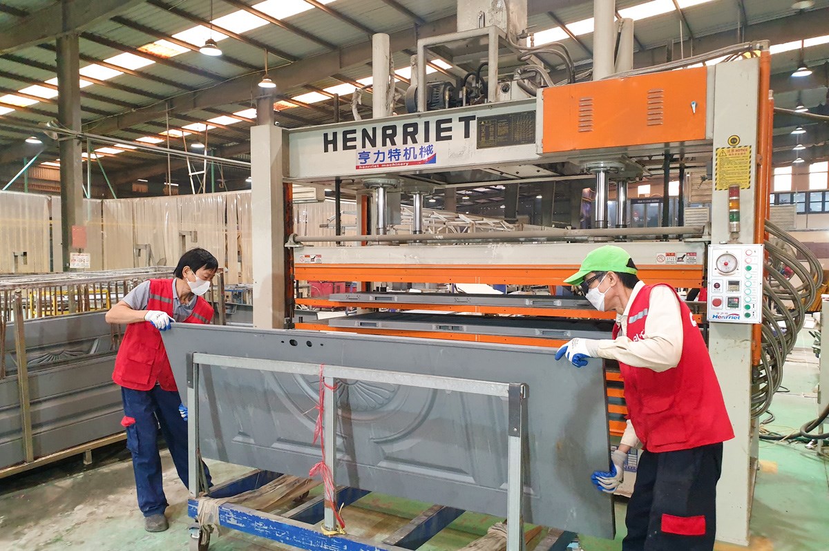 Hướng dẫn lắp đặt cửa chống cháy đúng kỹ thuật