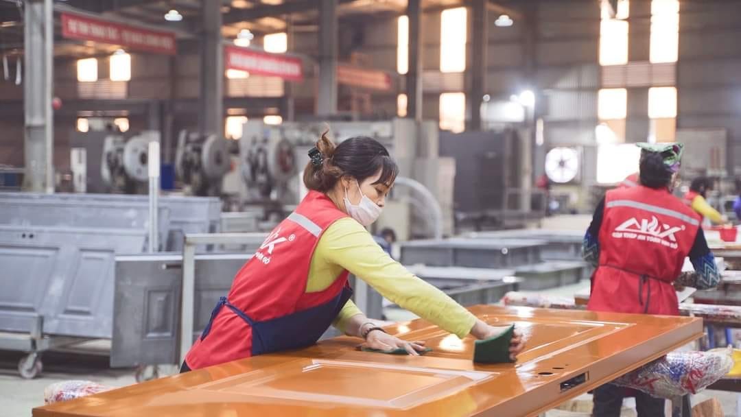 Từ A đến Z các công đoạn sản xuất cửa thép chống cháy